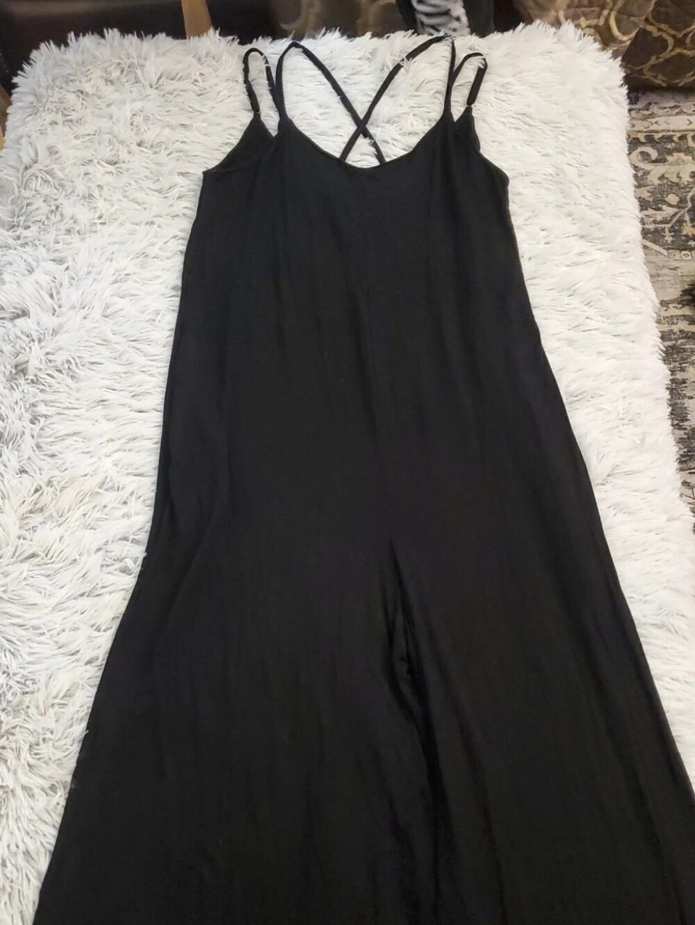 Bluivy Women’s Black Wide Leg Jumpsuit Romper Criss Cross Back Size Small